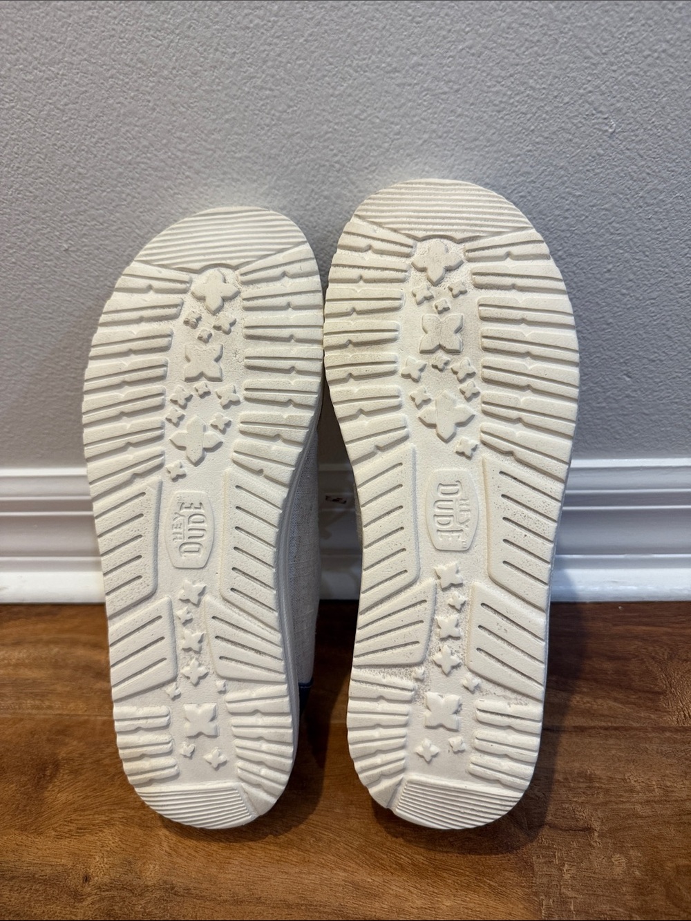 Hey Dude Light Beige Canvas Slip-Ons with Texas Flag Accent - Picture 6 of 7